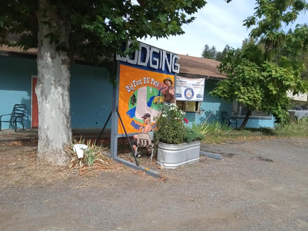 Bigfoot Rv & Cabins Park Happy Camp Εξωτερικό φωτογραφία
