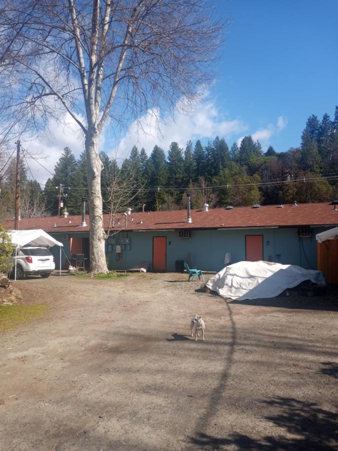 Bigfoot Rv & Cabins Park Happy Camp Εξωτερικό φωτογραφία