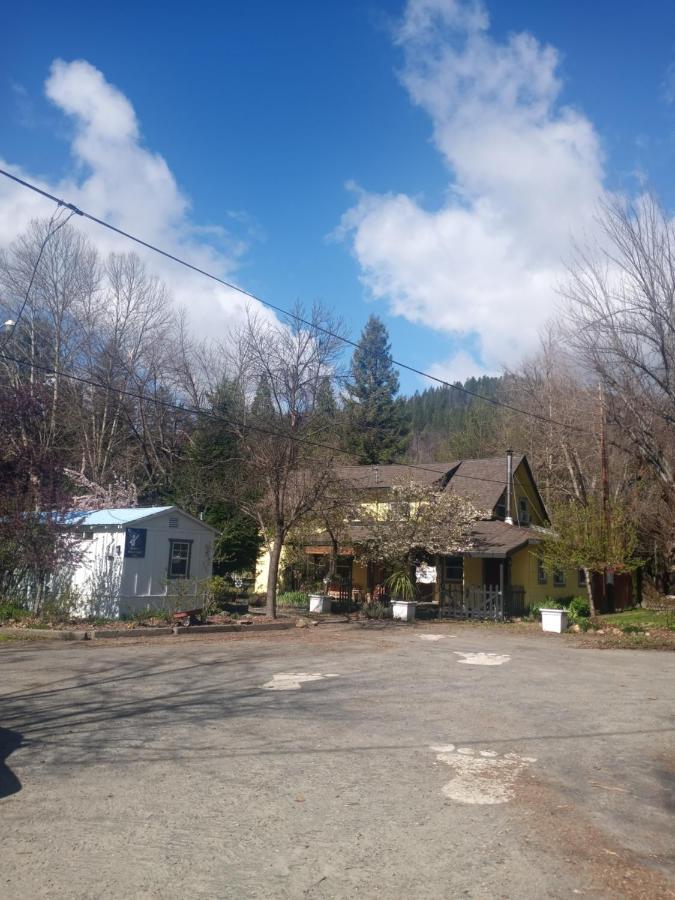 Bigfoot Rv & Cabins Park Happy Camp Εξωτερικό φωτογραφία