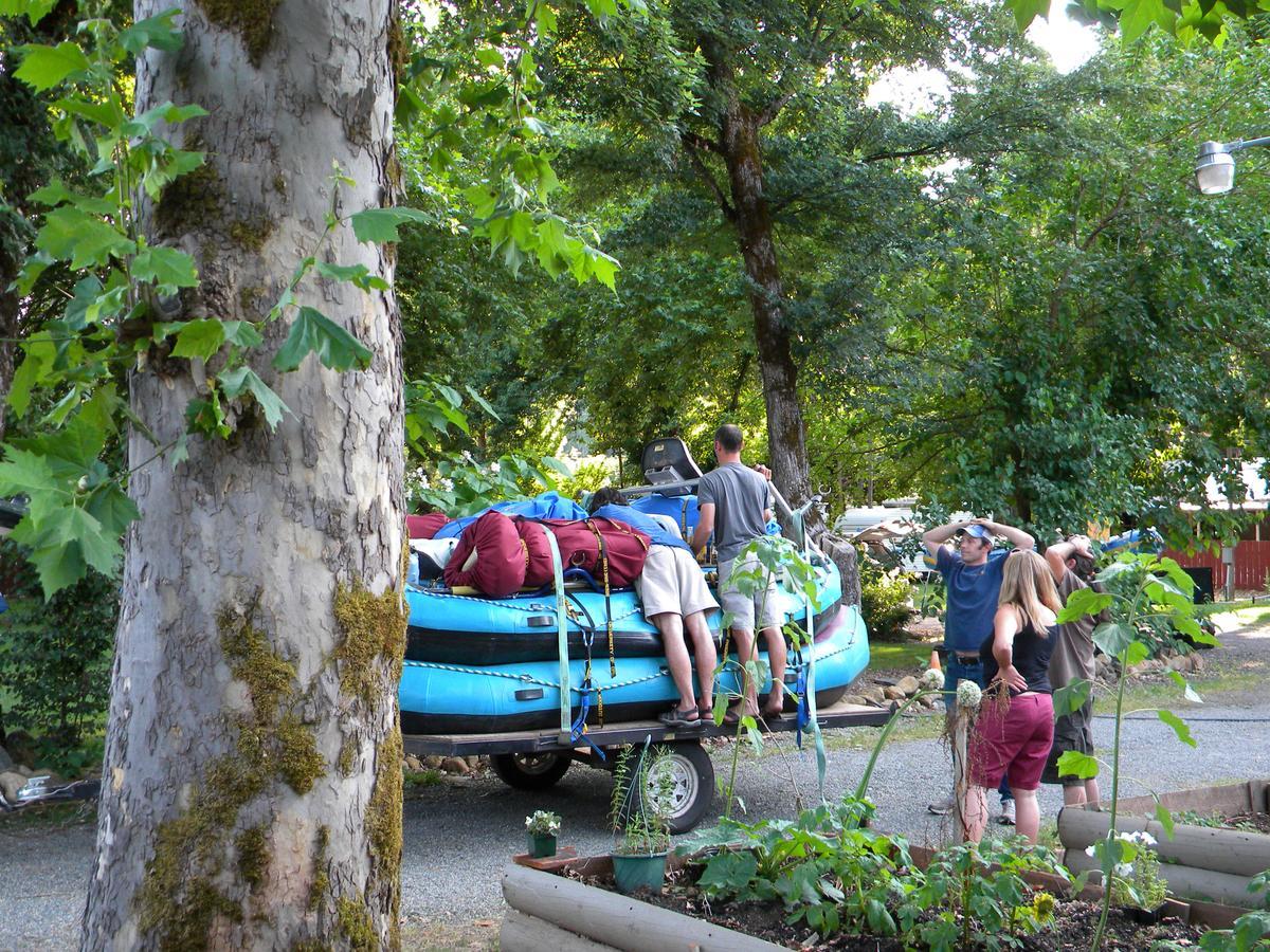 Bigfoot Rv & Cabins Park Happy Camp Εξωτερικό φωτογραφία